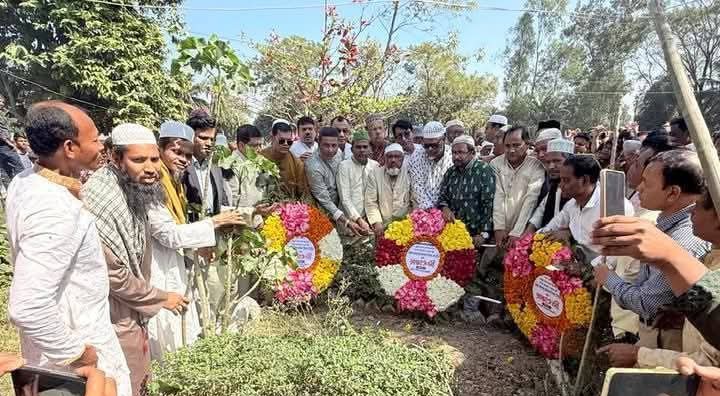 সাবেক মন্ত্রী জাফরুল ইসলামের কবর জিয়ারতে চট্টগ্রাম দক্ষিণ জেলা নবগঠিত আহবায়ক কমিটির নেতৃবৃন্দ