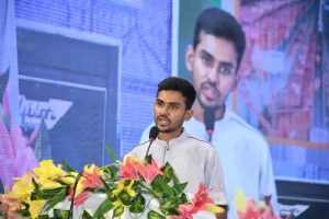 গায়ের জোরে নগর ভবন বন্ধ করে আন্দোলন করছে বিএনপি: উপদেষ্টা আসিফ