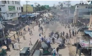 পুলিশের সঙ্গে আহলে সুন্নাত ওয়াল জামাতের সংঘর্ষ, আটক ১২
