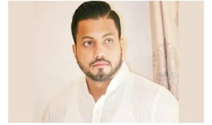 নগর ভবনে আন্দোলনকারীদের মোবাইলফোনে নির্দেশনা দিলেন ইশরাক