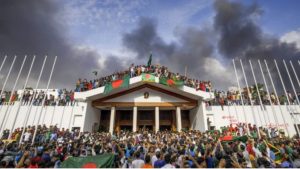 স্বাস্থ্য কার্ড পাচ্ছেন ৩৬ জেলার ৪,৫৫১ জুলাই যোদ্ধা